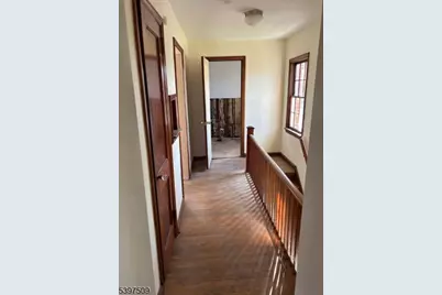 10 Brooks Blvd, Manville, NJ 08835 - Photo 22