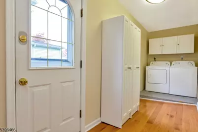 32 Washburn Pl #1, Caldwell, NJ 07006 - Photo 10