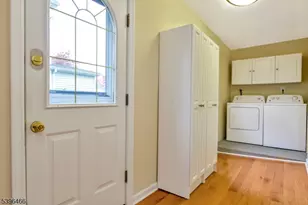 32 Washburn Pl, Caldwell, NJ 07006 - Photo 10