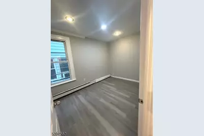 82 Pacific St, Newark, NJ 07105 - Photo 6