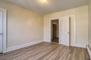 84 Magnolia St, Belleville, NJ 07109 - Photo 8