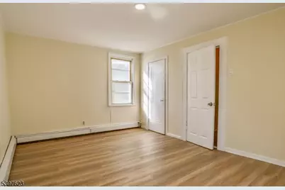 84 Magnolia St #2R, Belleville, NJ 07109 - Photo 14
