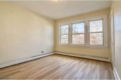 84 Magnolia St #2R, Belleville, NJ 07109 - Photo 6