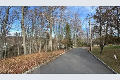 22 Mountain Rd, Denville, NJ 07834 - Photo 6