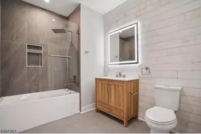 106 Montgomery St, Bloomfield Twp., NJ 07003 - Photo 18