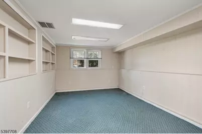 30 Brant Ave, Clark Township, NJ 07066 - Photo 8