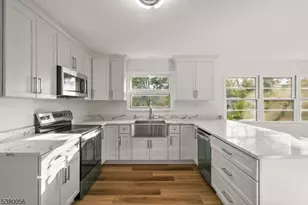 107 Konner Ave, Montville Township, NJ 07058 - Photo 2