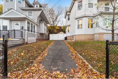 21 Leslie St, Newark, NJ 07108 - Photo 24