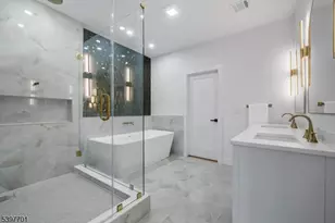 33 Randolph Pl, Newark, NJ 07108 - Photo 24