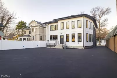 33 Randolph Pl, Newark, NJ 07108 - Photo 30