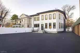 33 Randolph Pl, Newark, NJ 07108 - Photo 30