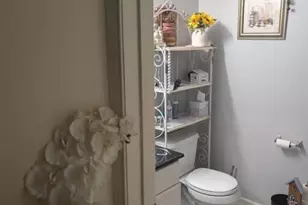 870 Honeybrook Cir, Lopatcong Township, NJ 08886 - Photo 12