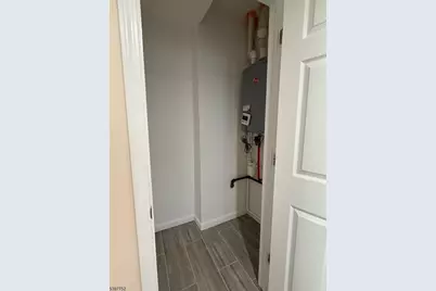 208 Walnut St, Newark, NJ 07105 - Photo 12