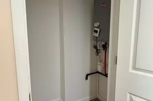 208 Walnut St, Newark, NJ 07105 - Photo 12