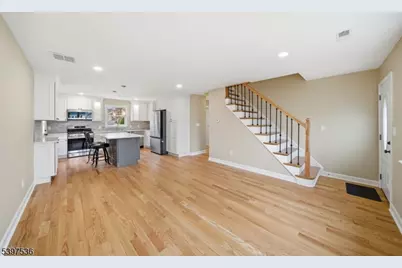 2535 Standish Ave, Union Township, NJ 07083 - Photo 4