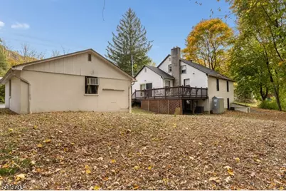 324 Tunnel Rd, Bethlehem Township, NJ 08802 - Photo 8