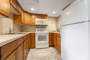 324 Tunnel Rd, Bethlehem Township, NJ 08802 - Photo 12