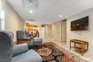 324 Tunnel Rd, Bethlehem Township, NJ 08802 - Photo 14