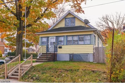 140 W Lincoln Ave, Roselle Park, NJ 07204 - Photo 2