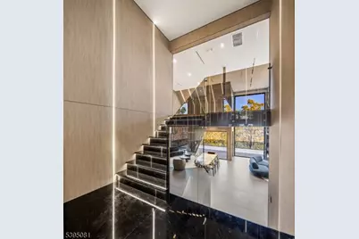 8 Flintlock Ct, Totowa, NJ 07512 - Photo 12