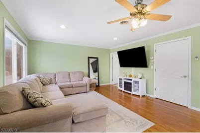 17 Lathrop Ave #B, Madison, NJ 07940 - Photo 6