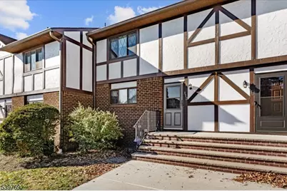 112 Wildflower Ln, Hillsborough Township, NJ 08844 - Photo 2