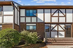 112 Wildflower Ln, Hillsborough Township, NJ 08844 - Photo 1