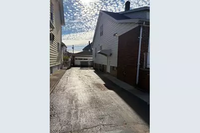 23 Barrington Ave, Clifton, NJ 07011 - Photo 12