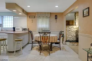 38 Klinger Rd, East Hanover Township, NJ 07936 - Photo 6