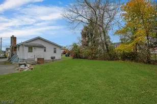 38 Klinger Rd, East Hanover Township, NJ 07936 - Photo 20