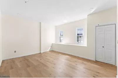 585 McChesney St, Orange, NJ 07050 - Photo 10