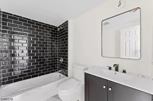 585 McChesney St, Orange, NJ 07050 - Photo 22