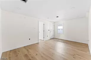 585 McChesney St, Orange, NJ 07050 - Photo 16