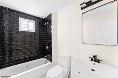 585 McChesney St, Orange, NJ 07050 - Photo 6
