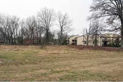 8 Reasoner Ln, Flemington, NJ 08822 - Photo 2