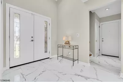 1 Holmes Ct, Bridgewater, NJ 08807 - Photo 4