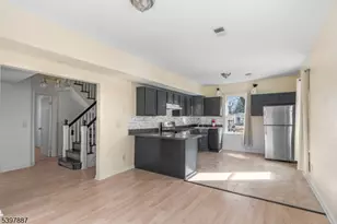 76 N 17th St, East Orange, NJ 07017 - Photo 4