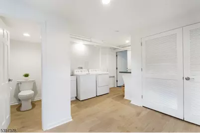 4 Leslie Ave, Florham Park, NJ 07932 - Photo 28