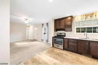 225 Albert St, Lodi, NJ 07644 - Photo 12