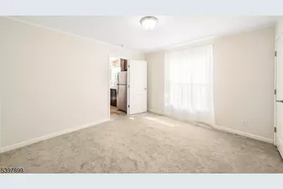 225 Albert St, Lodi, NJ 07644 - Photo 8