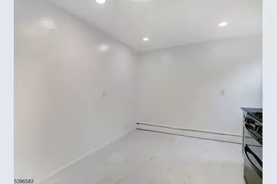 214 Elmwood Ave, Irvington, NJ 07111 - Photo 14