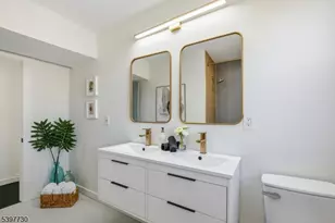 28 Brattle St, Ewing Township, NJ 08824 - Photo 24