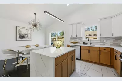 28 Brattle St, Ewing Township, NJ 08824 - Photo 12