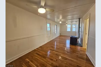 95 Cannonball Rd #3, Pompton Lakes, NJ 07442 - Photo 4