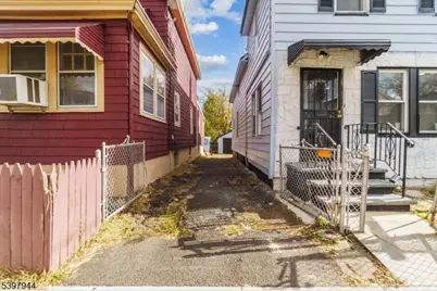 326 Ogden St, Orange, NJ 07050 - Photo 26