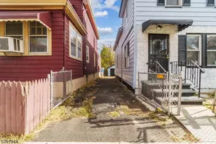 326 Ogden St, Orange, NJ 07050 - Photo 26