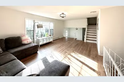 8 New England Dr, Parsippany, NJ 07034 - Photo 12