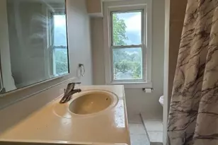 135 W Chrystal St, Dover, NJ 07801 - Photo 14