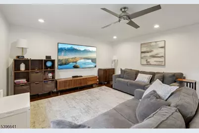 337 Diamond Bridge Ave, Hawthorne, NJ 07506 - Photo 18