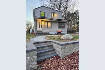 10 Eisenhower St, Mount Olive, NJ 07828 - Photo 1